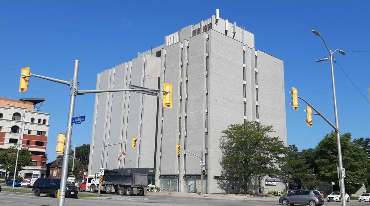 Rendering of building from page 6 of the file '2021-09-03 - Planning Rationale and Design Brief - D02-02-21-0093'