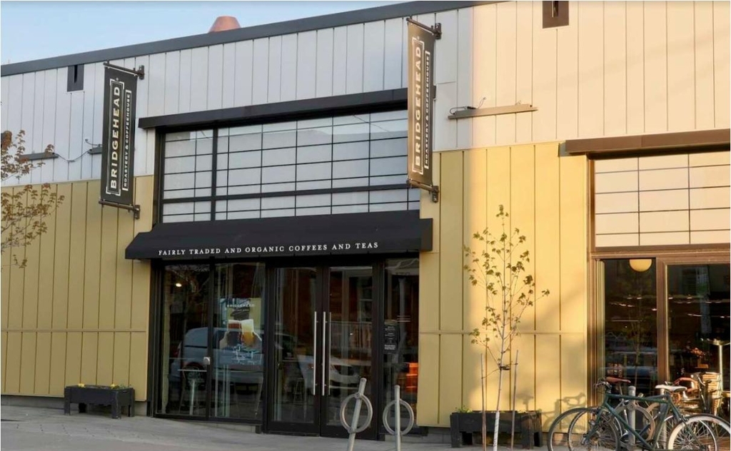 Rendering of building from page 23 of the file '2021-11-25 - UDRP Dec 3 2021 Design Brief - D07-12-21-0149'